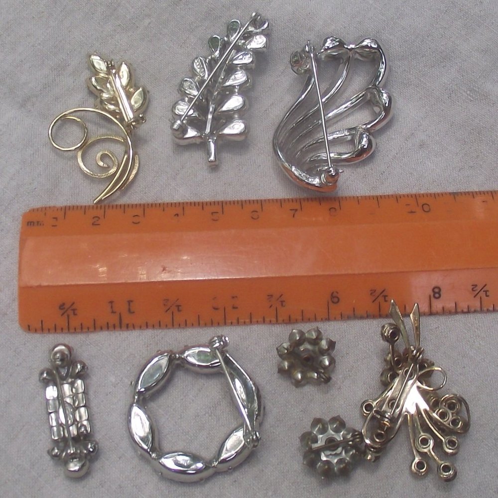 Lot of 8 blue rhinestone pins Weiss - Picture 2 of 3